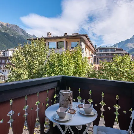 Apartment Le Balcon Du Brevent - - Vue Montagne *
